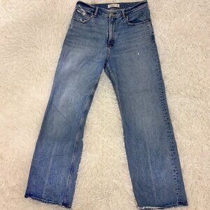 Abercrombie & Fitch High Rise Relaxed Jeans 28 Light Wash Raw Hem